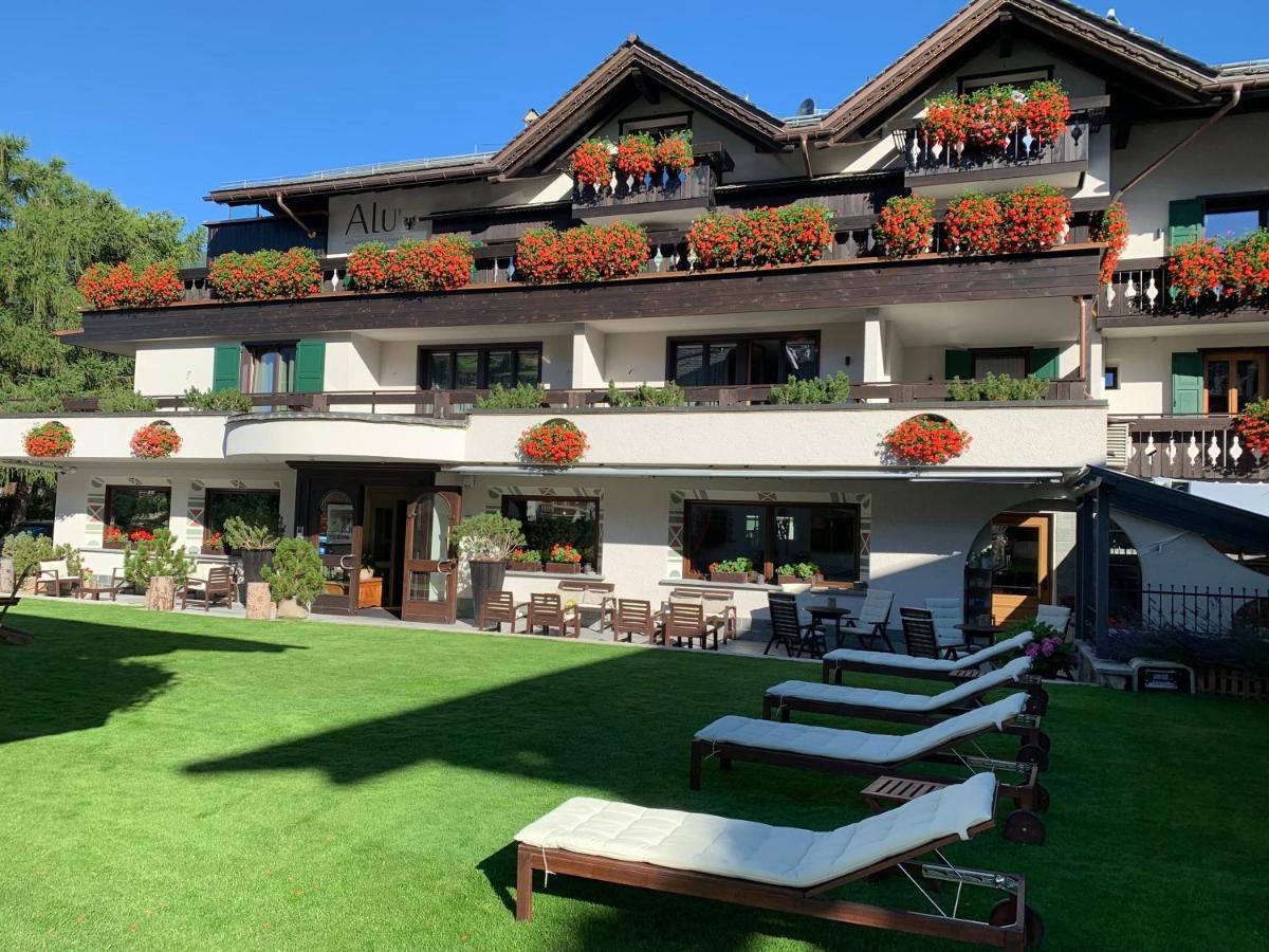 Hotel Alu Mountain Design Bormio Exteriör bild