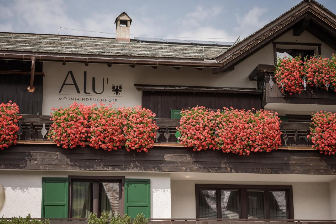 Hotel Alu Mountain Design Bormio Exteriör bild