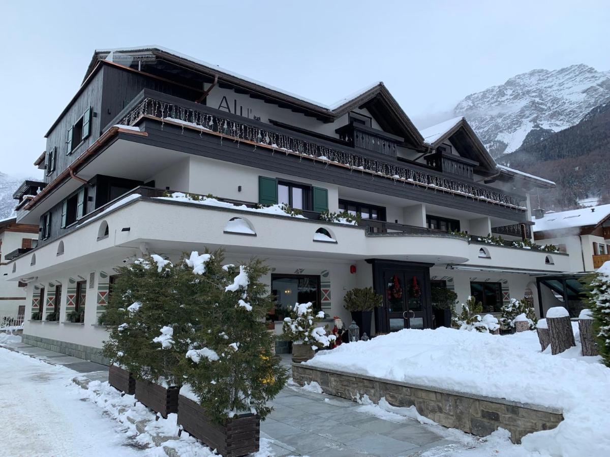 Hotel Alu Mountain Design Bormio Exteriör bild